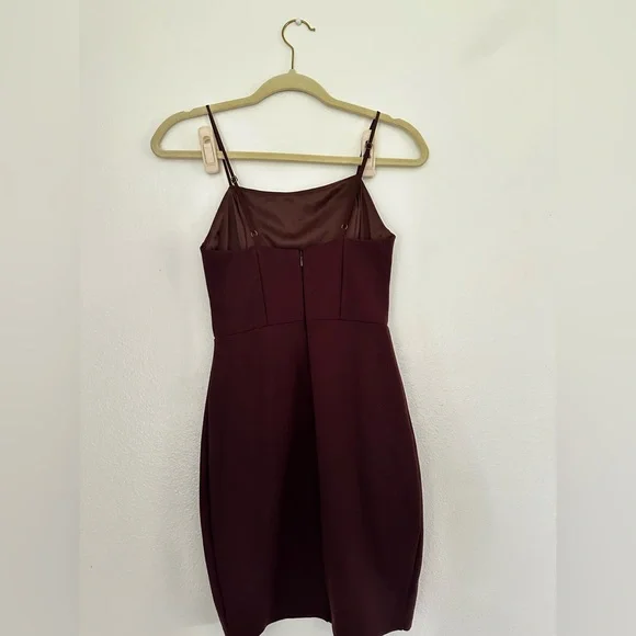 ASTR DRESS - Picture 3 of 4